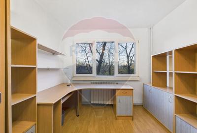 Apartament cu 4 camere de vanzare - Zona Nicolae Grigorescu - 15