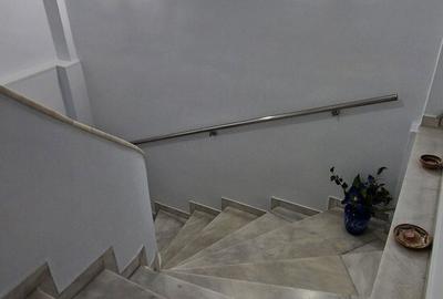 Casă cu 5 camere cu Teren 387 Mp în Coiciu - 2