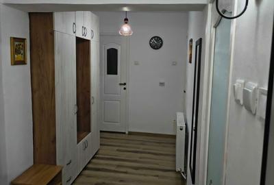 Apartament cu 3 camere decomandat în Sud - 4