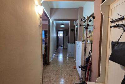 Apartament cu 4 camere decomandat în Calea București - 5