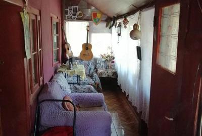 Casă cu 6 camere cu Teren 1270 Mp în Hodivoaia - 4