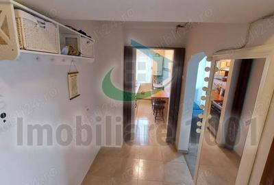 Apartament cu 3 camere semidecomandat în Central - 9