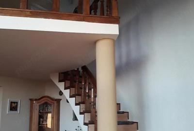 Casă cu 3 camere cu Teren 1200 Mp în Central - 5