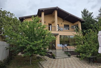 Casă cu 5 camere cu Canalizare în Pipera - 1