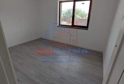 Casă cu 4 camere cu Teren 450 Mp în Bârnova - 6