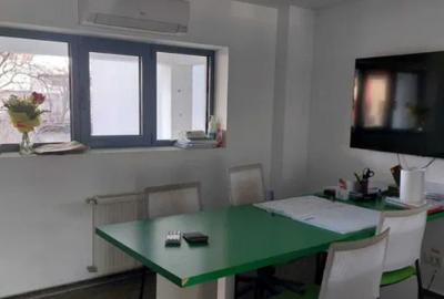 Bd. Mamaia, spatiu comercial 80 mp., acces direct din bulevard - 4