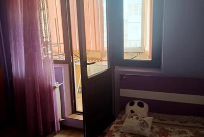 Apartament cu 2 camere decomandat în Rahova