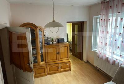Casa de vanzare cu 5 camere