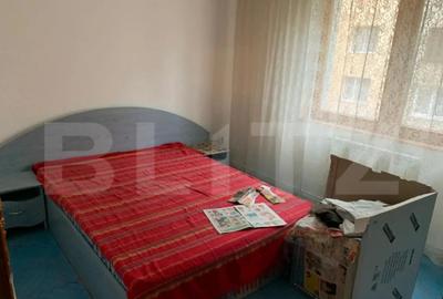 Apartament cu 4 camere decomandat, mobilat în Cetate