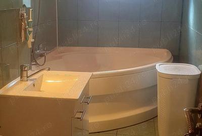 Apartament cu 3 camere decomandat în Central - 9