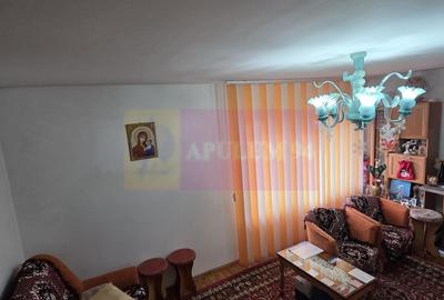 Apartament de vanzare cu 2 camere (cu vad comercial) - 2