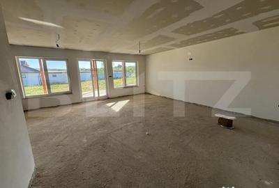 Casă cu 3 camere cu Teren 1300 Mp în Central - 2