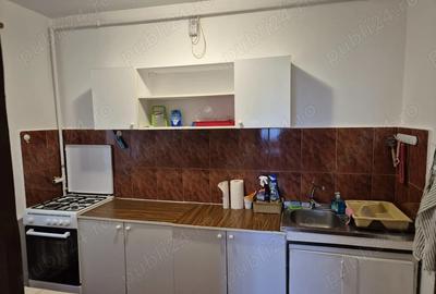Inchiriez ap 3 camere decomandat - 8
