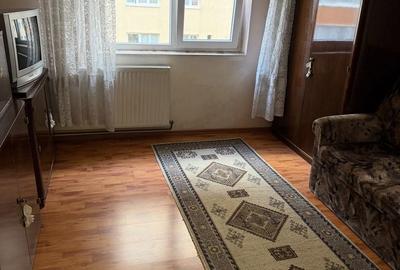 Apartament cu 3 camere decomandat în Astra - 7