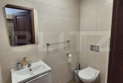 Apartament cu 3 camere semidecomandat în Central - 11