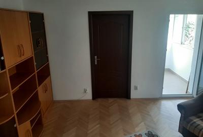 Apartament cu 2 camere semidecomandat în Titan - 4