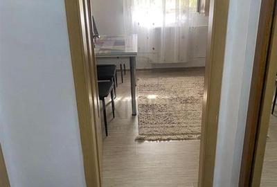 Garsoniera - Decomandat - Bloc Anvelopat - Mobilat și Utilat - Zona UMT - 1