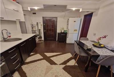 Apartament cu 2 camere, decomandat - zona Racadau - 1