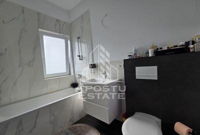 Jumatate de duplex, P+M, cu 3 camere si 2 bai, Sag - 1