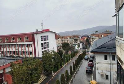 De vanzare apartament central in Curtea de Arges - 10