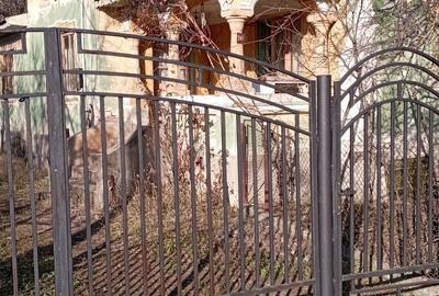 Casă cu 5 camere în Sutești - 8