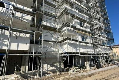 E vinde apartament cu 2 camere, situat la etajul 1/10, dintr-un imobil - 1