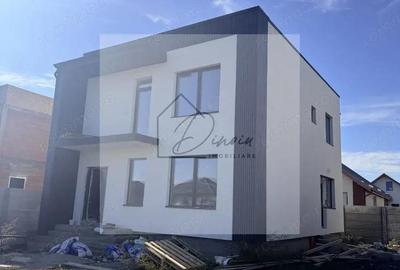 Casă cu 7 camere cu Teren 270 Mp în Central - 1