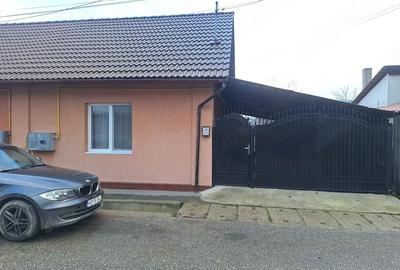 Casă cu Teren 300 Mp în Central - 1