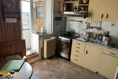 Vânzare apartament 3 camere - 4