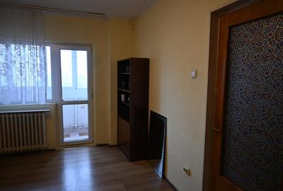 Piata Delfinului, ugent, proprietar - 16