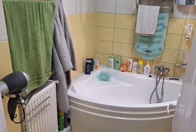 Apartament cu 3 camere decomandat în Central - 8