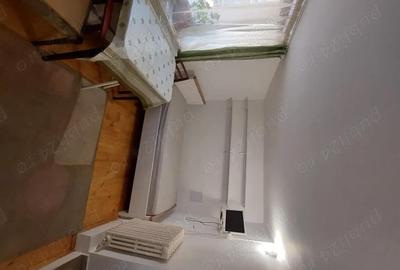 Garsonieră semidecomandată în Central - 1