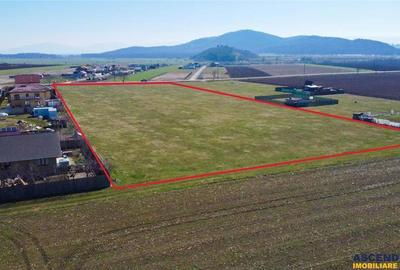 Teren de 18188 mp, în Central