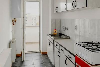Apartament de 1 camera, decomandat, disponibil imediat, zona Piata Cipariu