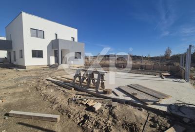Casă cu 5 camere cu Canalizare în Albota - 8