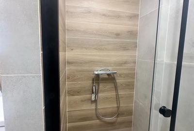 Apartament cu 3 camere decomandat în Aninoasa - 4