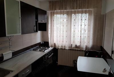 Apartament cu 2 camere decomandat în Titulescu - 1