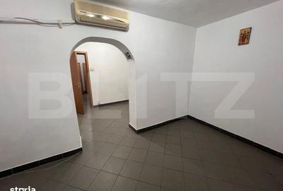 Spațiu comercial, de 80 mp, în Central - 5