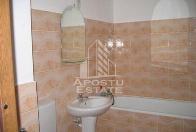 Apartament cu 2 camere decomandat în UTA - 4