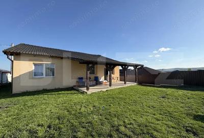 Casă cu 4 camere cu Teren 450 Mp în Central - 8