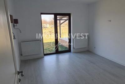 Casă cu 3 camere cu Teren 500 Mp în Central - 6