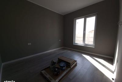 Casă cu 3 camere cu Canalizare în Berceni