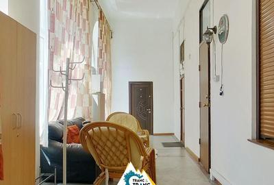 Apartament unic cu 2 camere in Palatul Neumann - 2