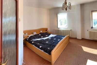 Apartament cu 5 camere în Pietroasa - 2