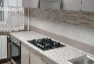 Apartament cu 3 camere semidecomandat în Central - 2