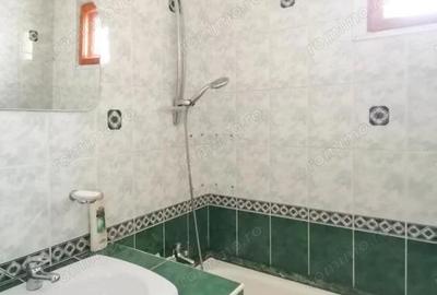 Garsoniera in zona Universitate - 1