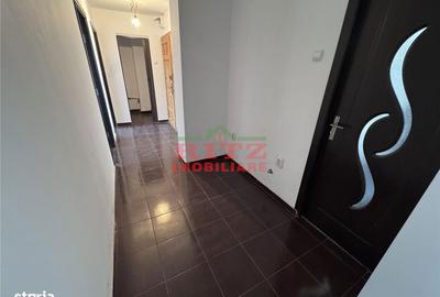 Apartament cu 4 camere decomandat în Crișan - 15