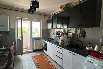 Apartament cu 3 camere în Lunca Cetățuii