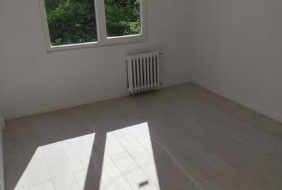 Apartament cu 3 camere decomandat în Drumul Taberei - 6