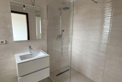 Casă cu 4 camere cu Teren 233 Mp în Ghencea